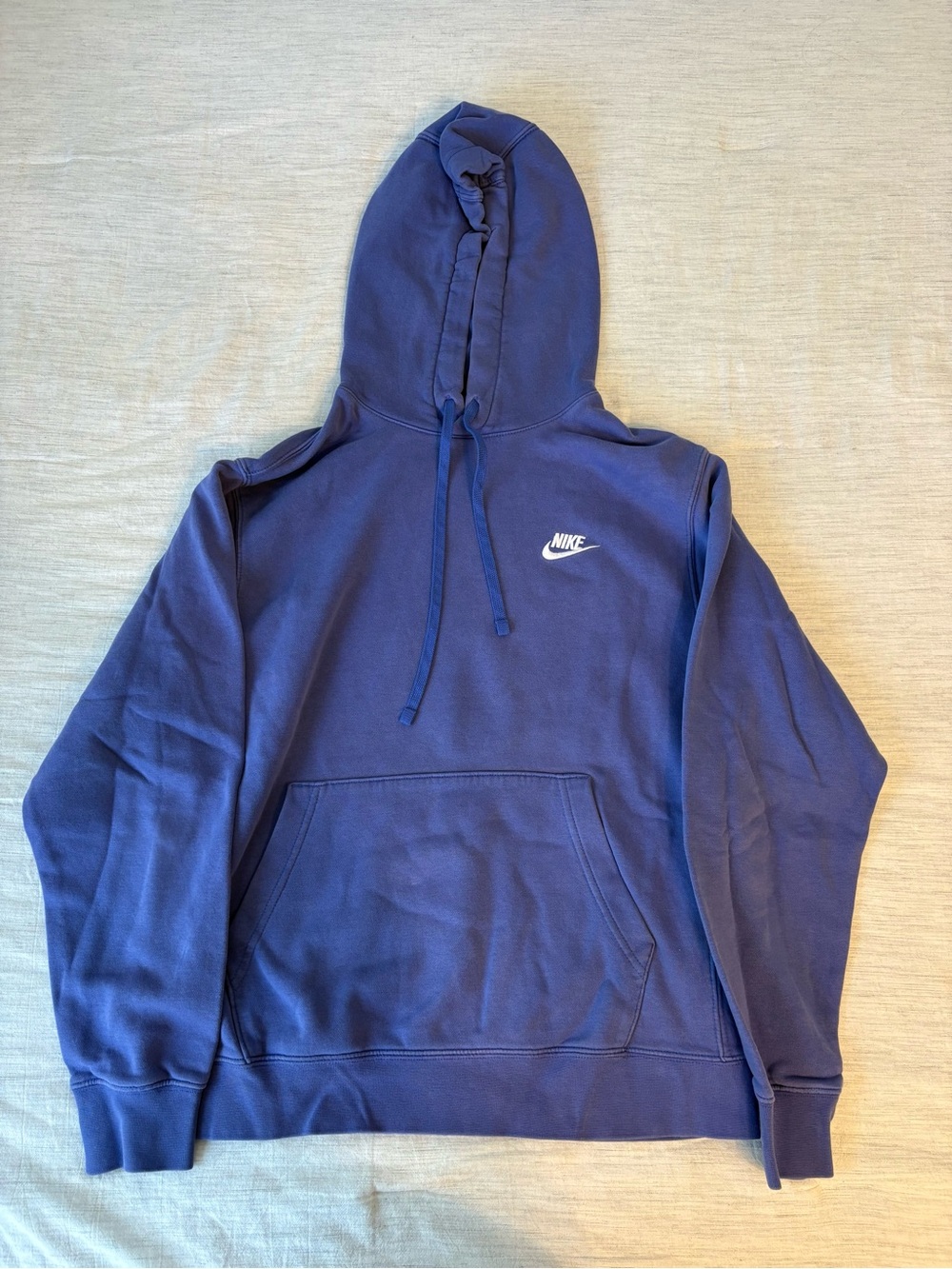 Nike Men’s Blue Hoodie Size Medium – Well Worn, Comfortable